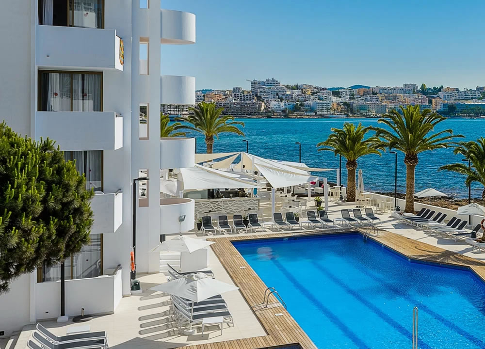 hotel cuadrado